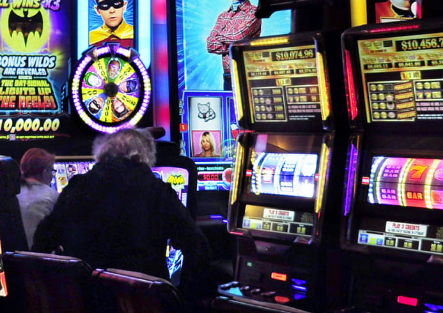 Mengapa Live Casino adalah Pilihan Terbaik untuk Mencari Keuntungan Besar.